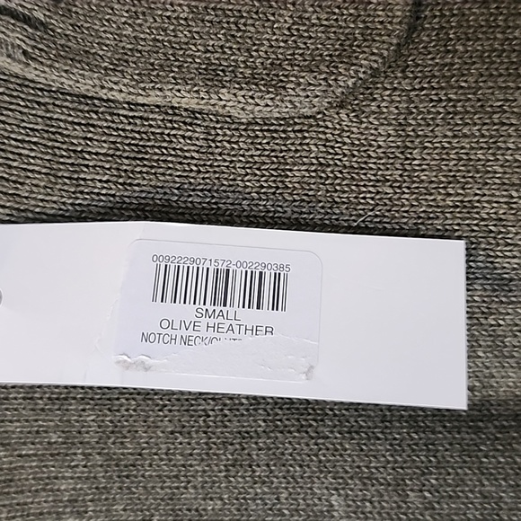 New with Tags Natural Reflections Olive Green Sweater - Picture 2 of 3